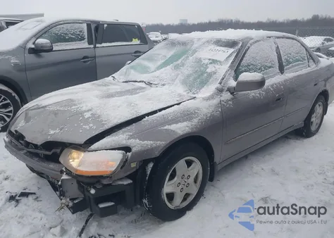 2000 Honda Accord 3.0 Ex из США, поврежденный, VIN 1HGCG165XYA005943